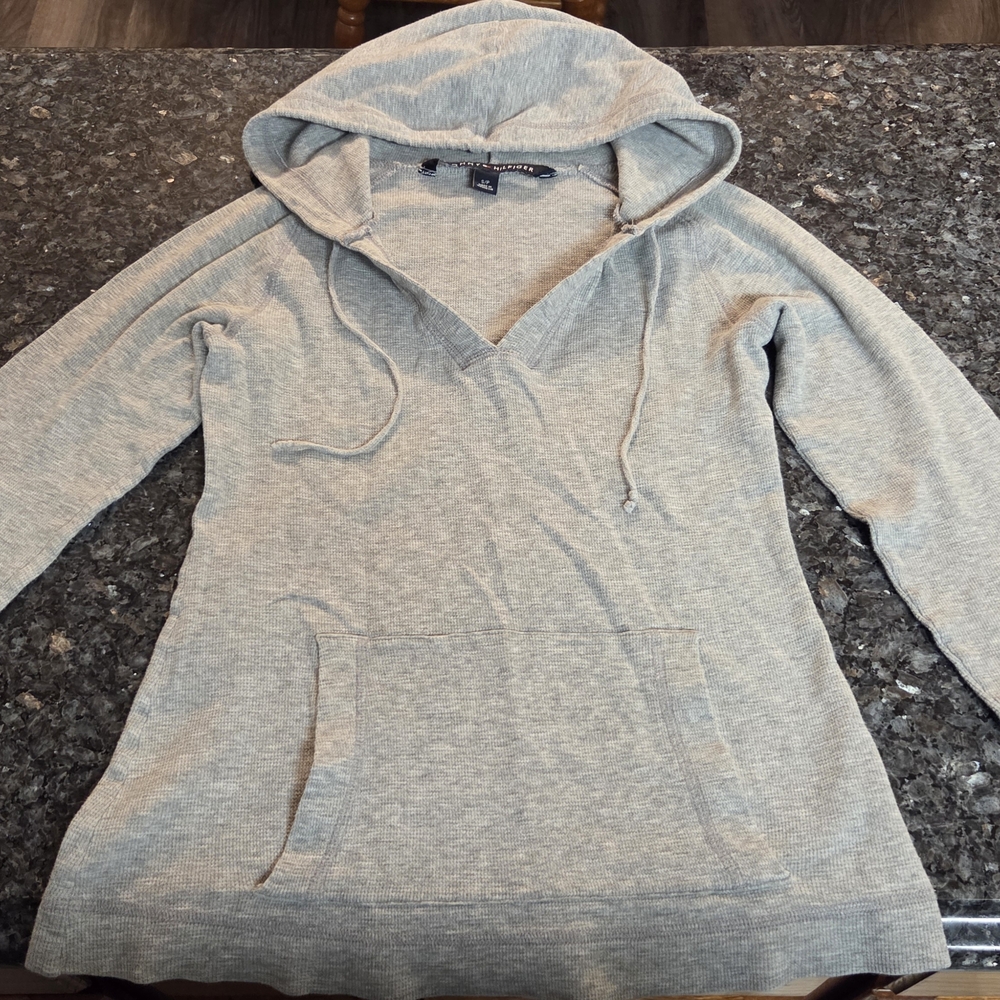 2000s Womens Tommy Hilfiger Thin Long Sleeve With Hood & Front Pocket*make Offer